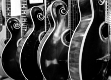 Photo © Bob Dell