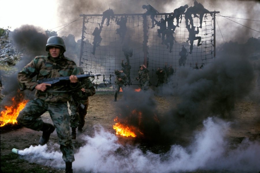 Lebanese army recruits perform traiing exercises in the hills above Beirut. BEIRUT, LEBANON, 1996. Ⓒ Ed Kashi Lebanese army recruits perform traiing exercises in the hills above Beirut. BEIRUT, LEBANON, 1996. Ⓒ Ed Kashi