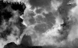 Old Faithful, Independence Day, 2019. © Andrew Faulkner Old Faithful, Independence Day, 2019. © Andrew Faulkner