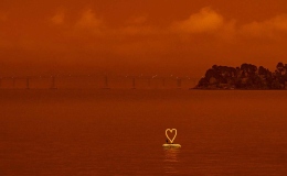 © Steve Ziman, Little Heart of Hope-During a Wildfire (2020) © Steve Ziman, Little Heart of Hope-During a Wildfire (2020)