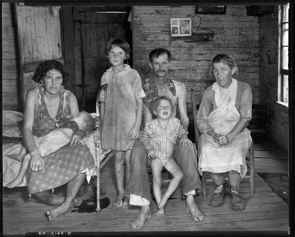 The Fields Family, 1936. Photo © Walker Evans.