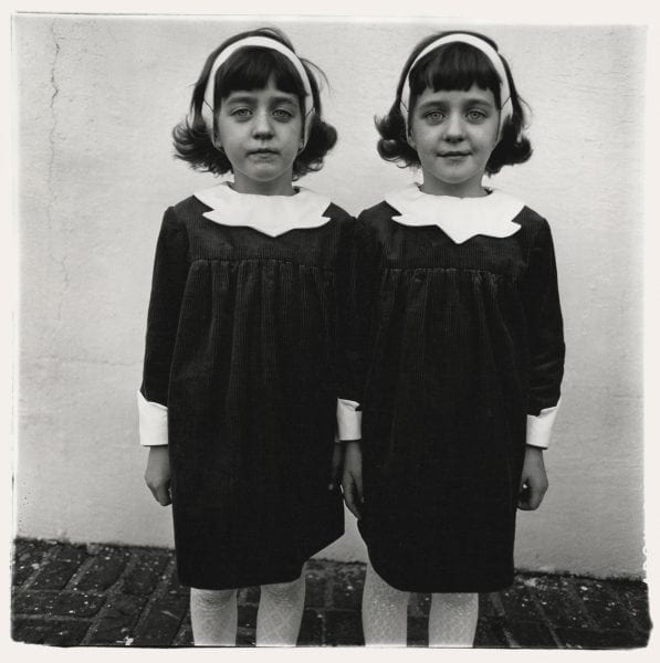 Identical Twins, 1967. Photo © Diane Arbus. 