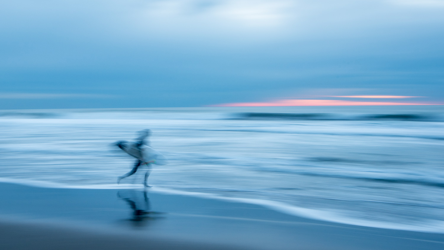 Motion Blur and Long Exposure. Photo © Leanne Hansen